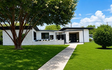 Property photo of 937 Morningside Dr, Terrell Hills, TX 78209