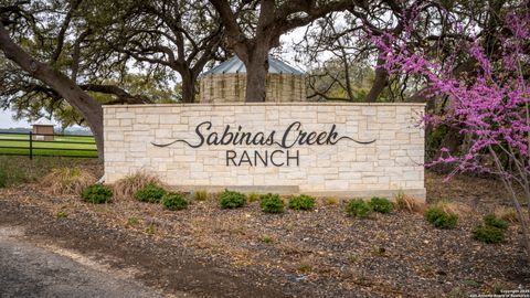 37 Sabinas Ridge Rd Boerne TX 78006