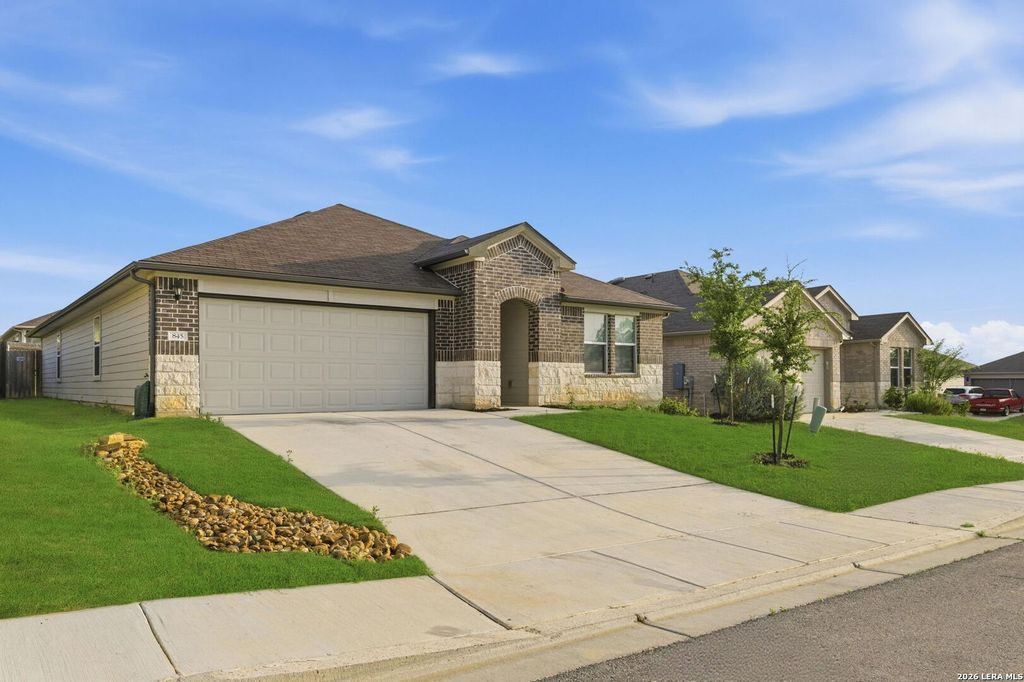 Photo of 845 BAHIA PL, Seguin, TX 78155 (MLS # 1960144)