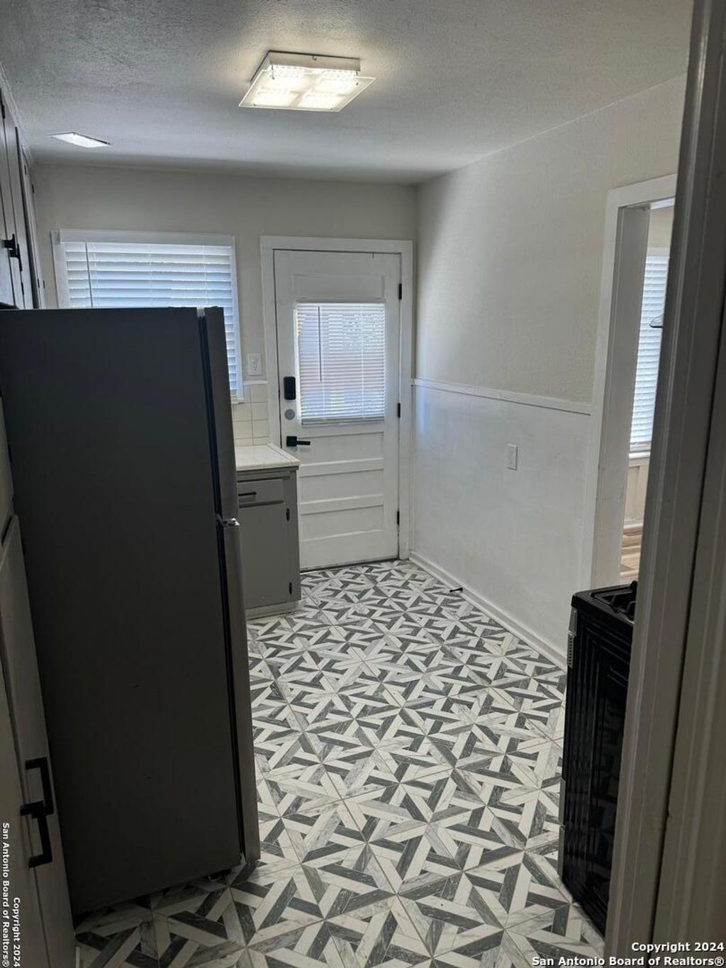 Photo of 922 McIlvaine 2 #2, San Antonio, TX 78201 (MLS # 1991213)
