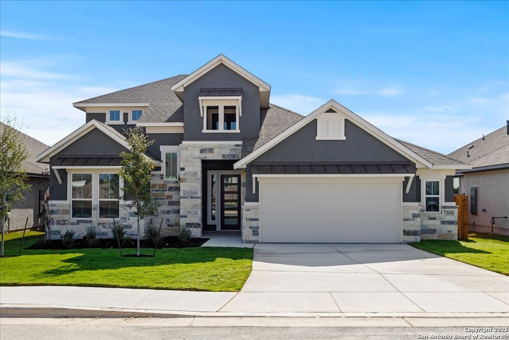 Photo of 209 Sawtooth Oak, Seguin, TX 78155 (MLS # 1886085)