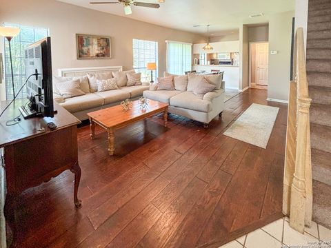 Photo of 165 Chapel Hill Circle, San Antonio, TX 78240 (MLS # 1959382)