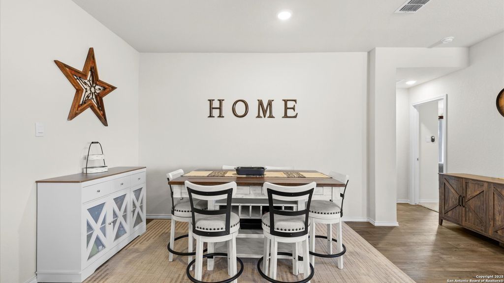 Photo of 424 Chaco Loop, Seguin, TX 78155 (MLS # 1922885)