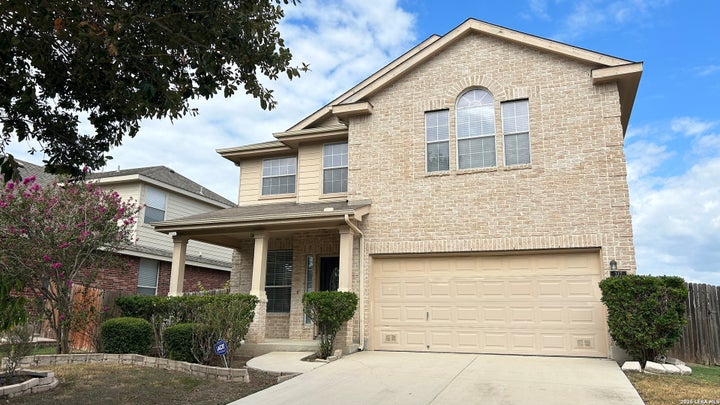 Photo 1 of 39 — 217 CRIMSON TREE, Cibolo, TX 78108