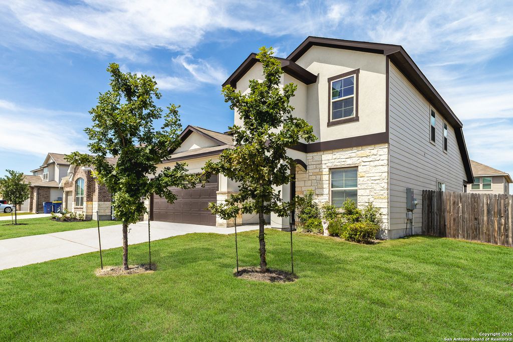Photo of 217 Stag Way, Cibolo, TX 78108 (MLS # 1889315)