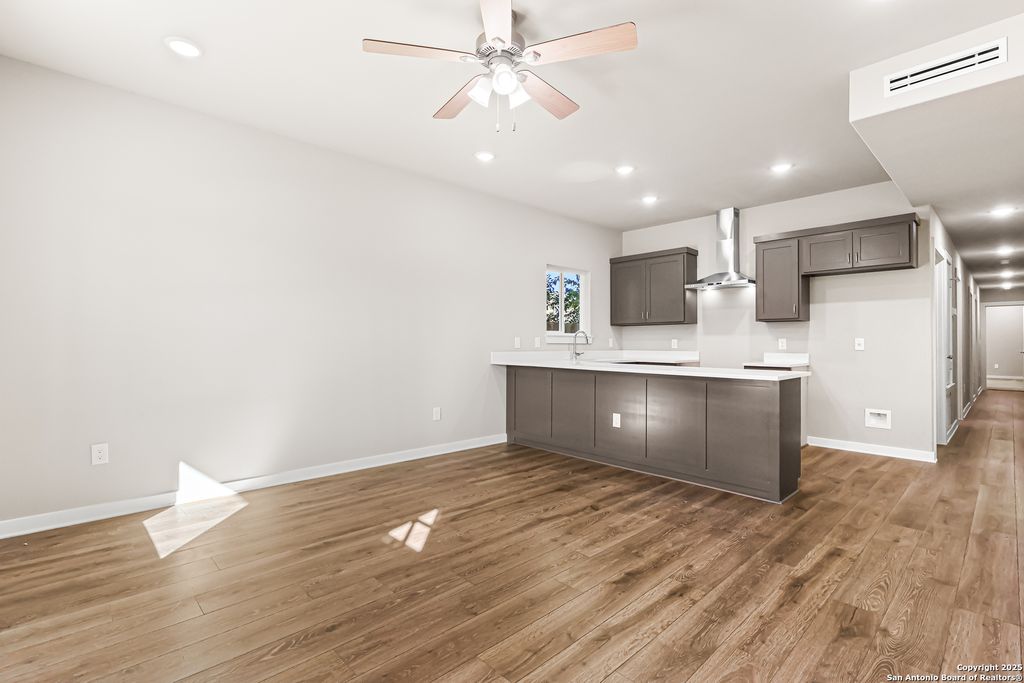 Photo of 851 Porter St, San Antonio, TX 78210 (MLS # 1921275)