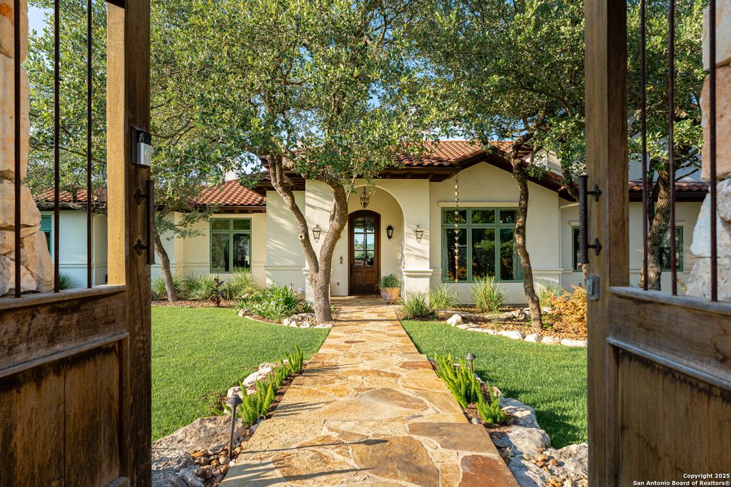 Photo of 24209 Scenic Loop, San Antonio, TX 78255 (MLS # 1915954)