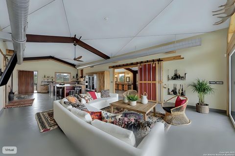 176 ELK RDG Canyon Lake TX 78133