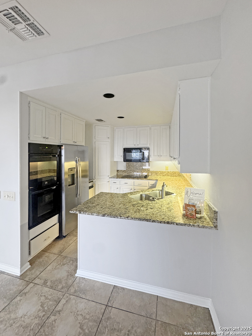 210 CIRCLE ST 05