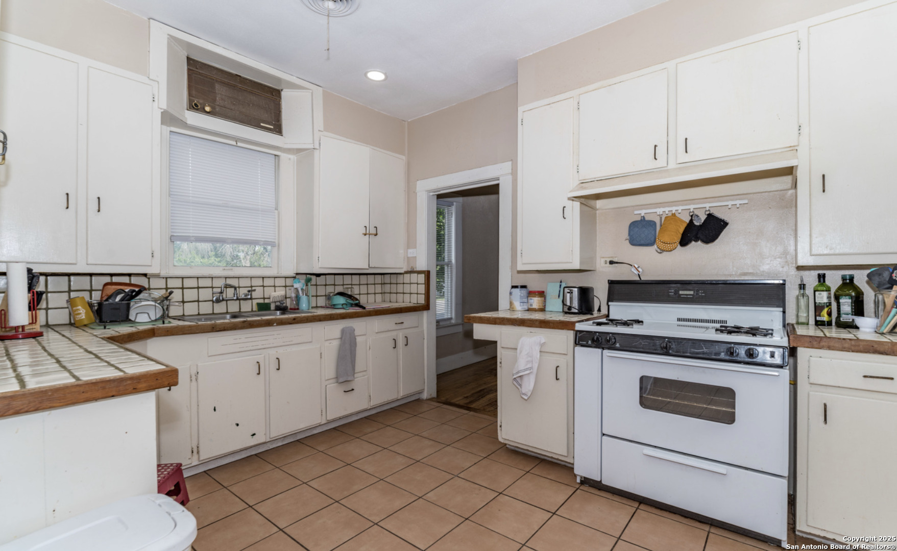 538 W Elsmere