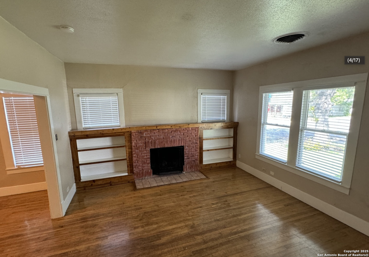 538 W Elsmere