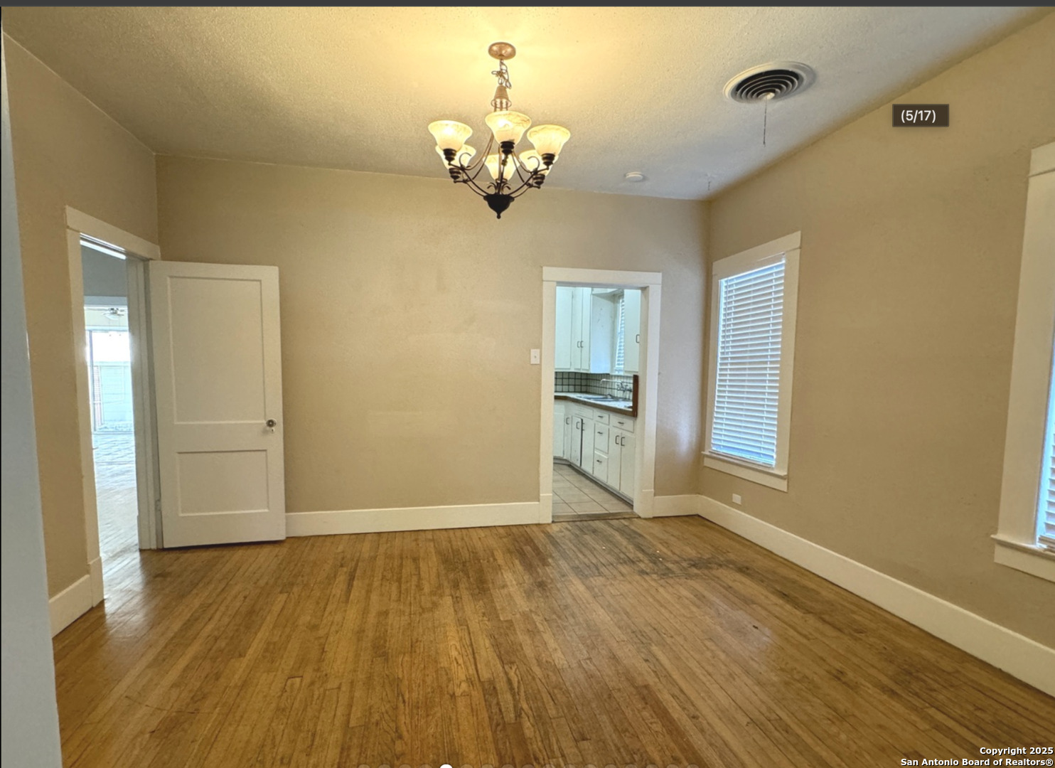 538 W Elsmere