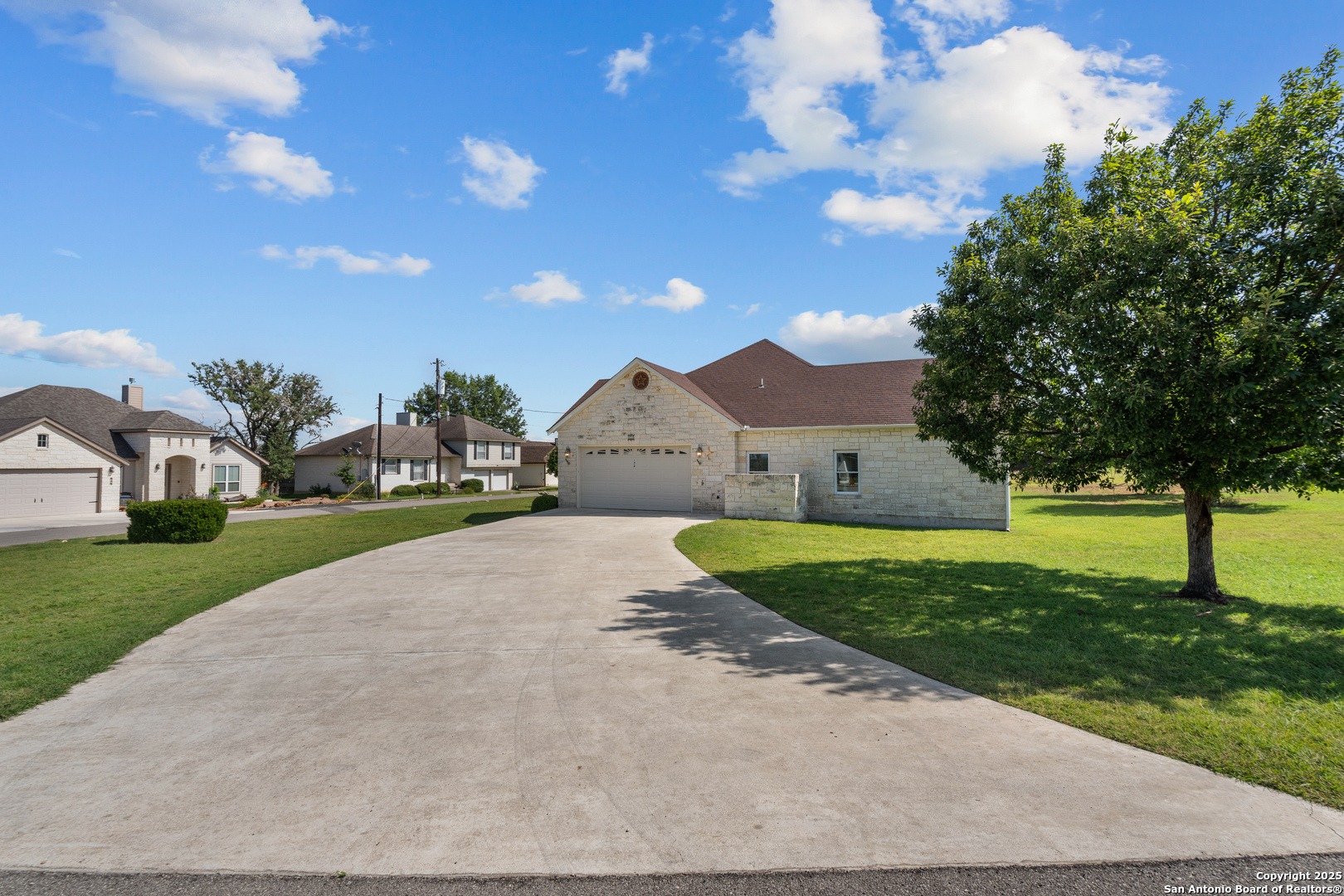 174 Edgewood Cir