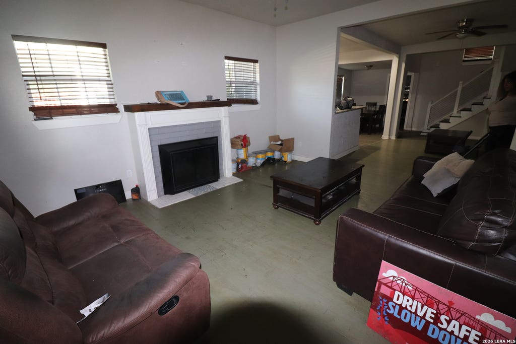 Photo of 2735 E HOUSTON ST, San Antonio, TX 78202 (MLS # 2005310)