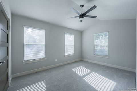 Tiny photo for 208 Lemonwood, Castle Hills, TX 78213 (MLS # 1931403)