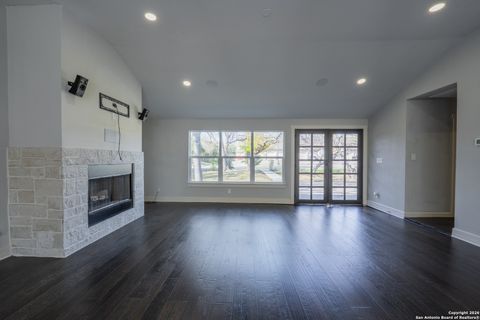 Tiny photo for 208 Lemonwood, Castle Hills, TX 78213 (MLS # 1931403)