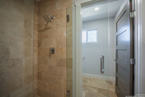 Tiny photo for 208 Lemonwood, Castle Hills, TX 78213 (MLS # 1931403)