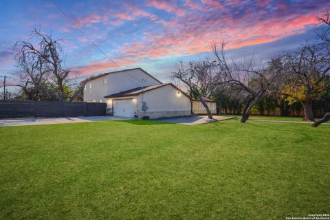 Tiny photo for 208 Lemonwood, Castle Hills, TX 78213 (MLS # 1931403)