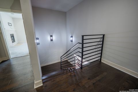 Tiny photo for 208 Lemonwood, Castle Hills, TX 78213 (MLS # 1931403)