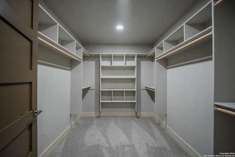 Tiny photo for 208 Lemonwood, Castle Hills, TX 78213 (MLS # 1931403)