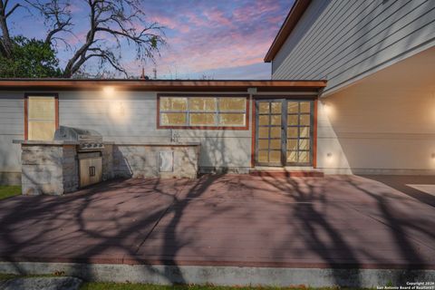 Tiny photo for 208 Lemonwood, Castle Hills, TX 78213 (MLS # 1931403)