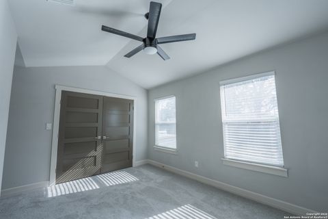 Tiny photo for 208 Lemonwood, Castle Hills, TX 78213 (MLS # 1931403)