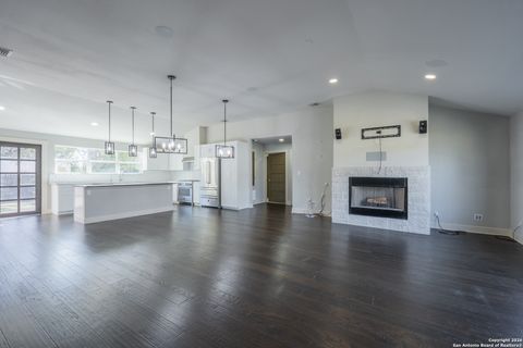 Tiny photo for 208 Lemonwood, Castle Hills, TX 78213 (MLS # 1931403)