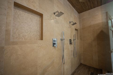 Tiny photo for 208 Lemonwood, Castle Hills, TX 78213 (MLS # 1931403)