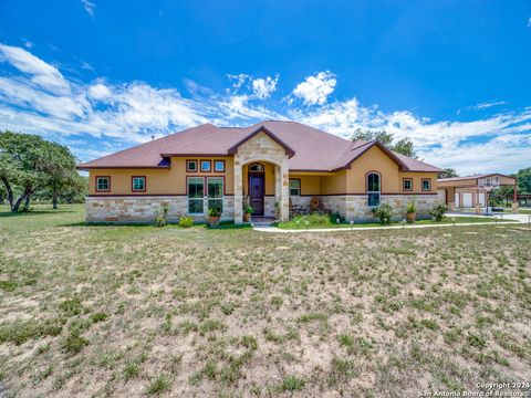 A home in Natalia