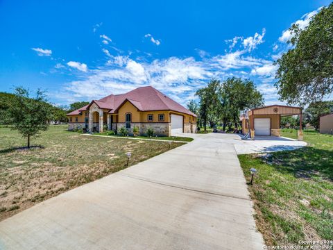 A home in Natalia