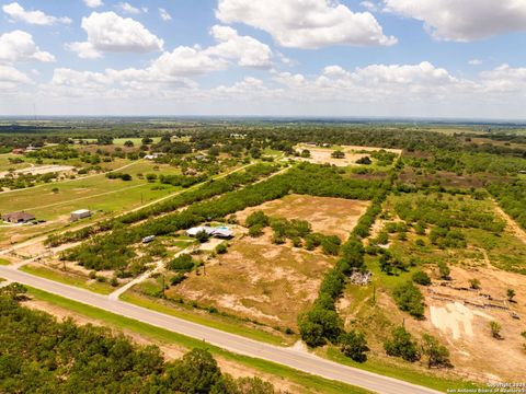 Single Family Residence in Somerset TX 6971 fm 3175 50.jpg