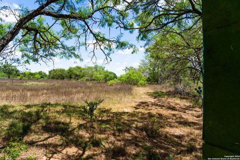 Single Family Residence in Somerset TX 6971 fm 3175 53.jpg