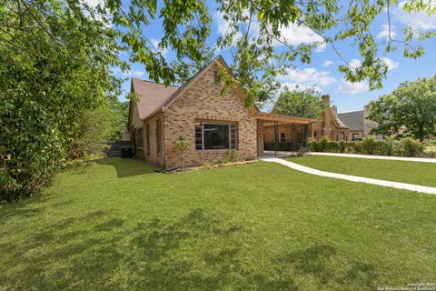 427 Donaldson San Antonio TX 78201