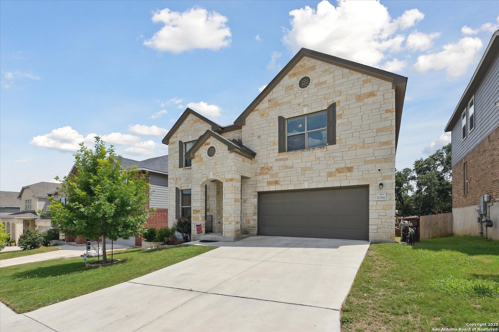11314 Hill Top