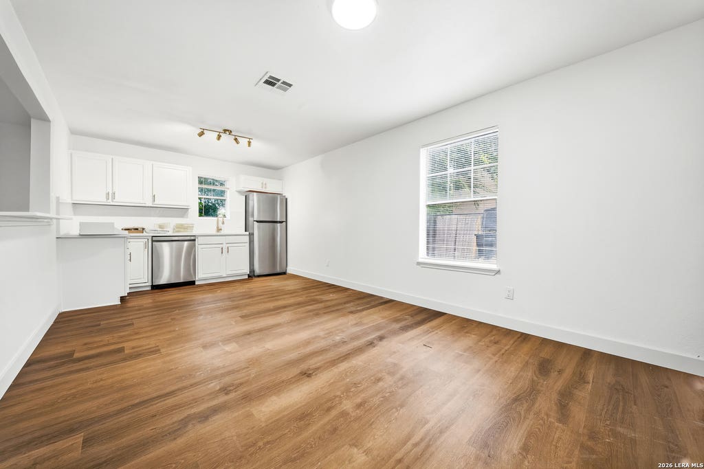 Photo of 7664 Oak Chase, San Antonio, TX 78239 (MLS # 1990029)