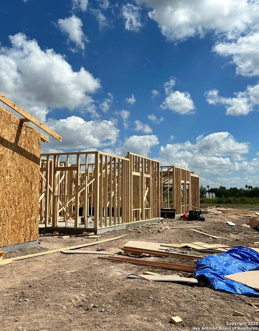 Photo of 00 West Pike, Weslaco, TX 78596 (MLS # 1709568)