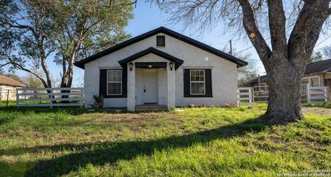 A home in Floresville