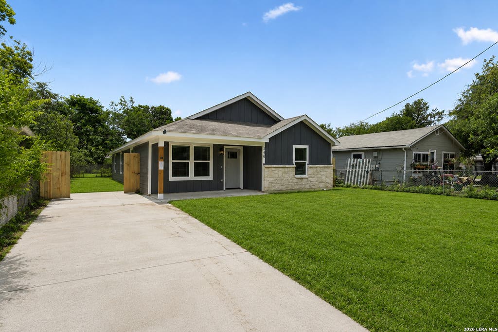 Photo of 246 Jesse, San Antonio, TX 78237 (MLS # 1990616)