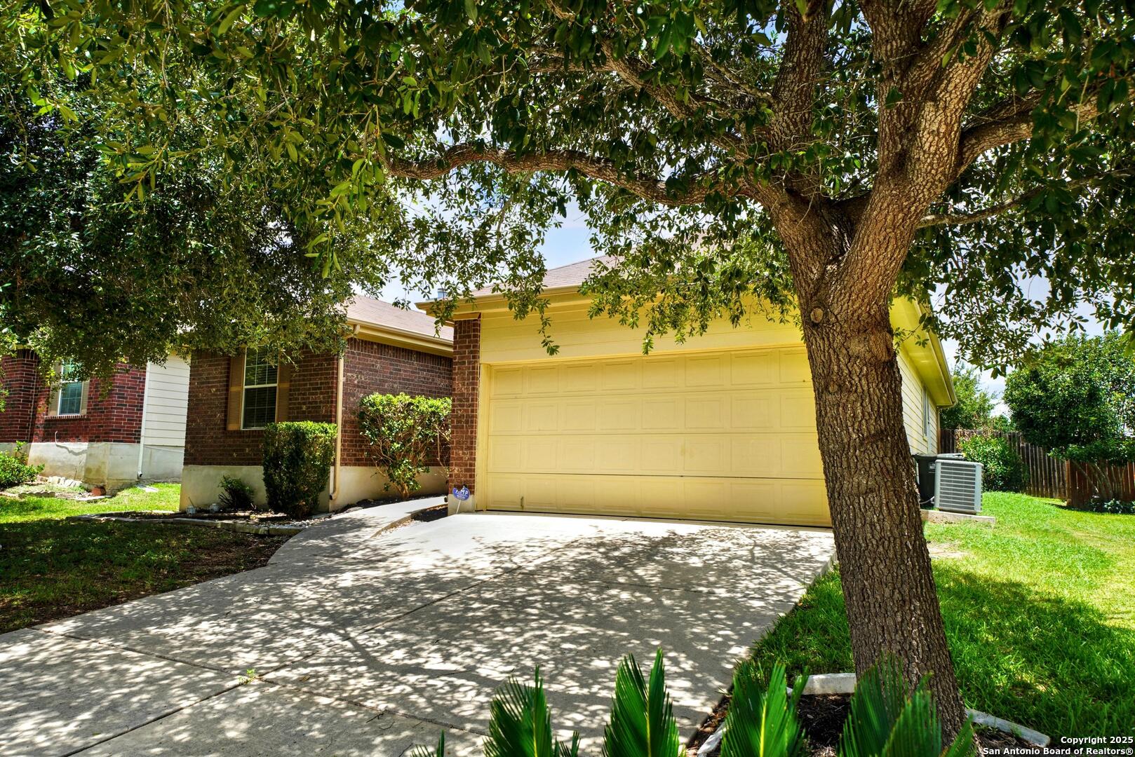3940 Whisper Field