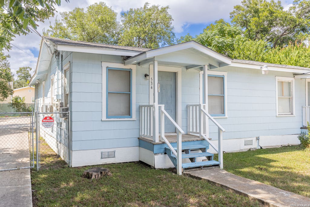 Photo of 534 WALTON AVE, San Antonio, TX 78225 (MLS # 2008231)