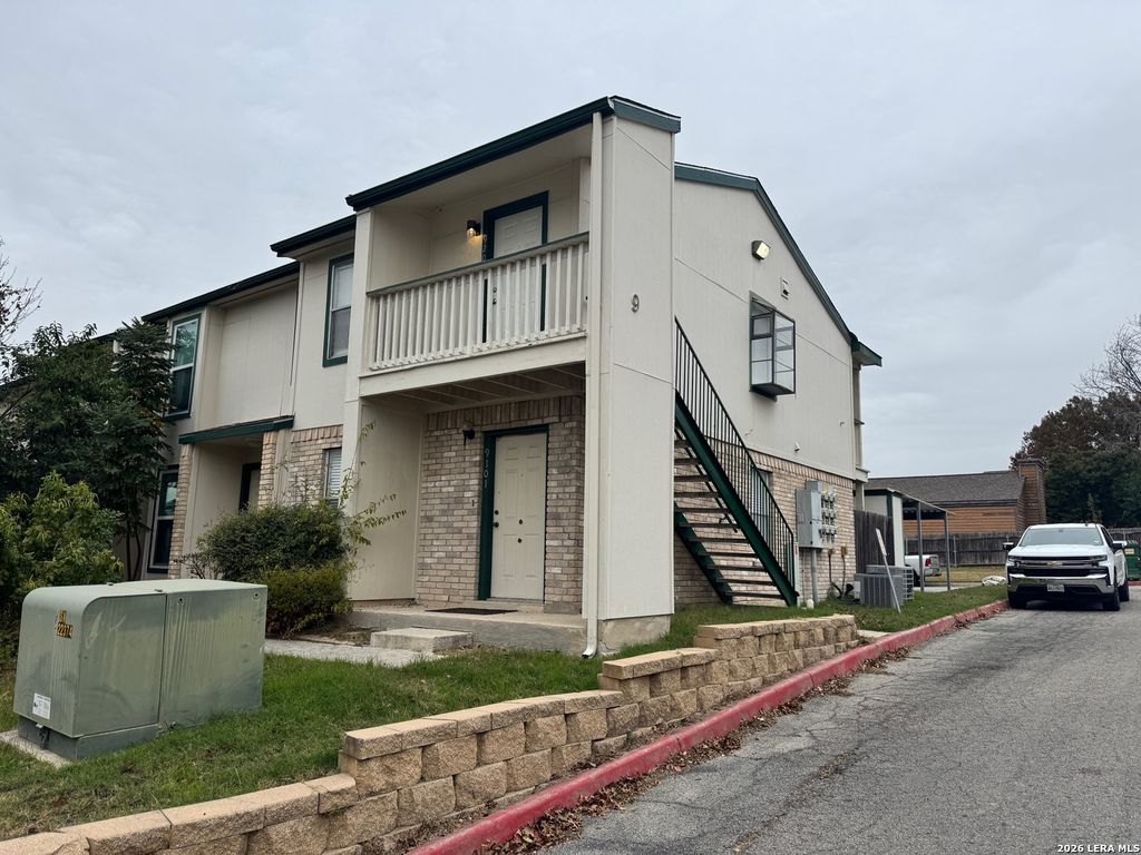Photo of 4949 Hamilton Wolfe 9201 #9201, San Antonio, TX 78229 (MLS # 1951100)
