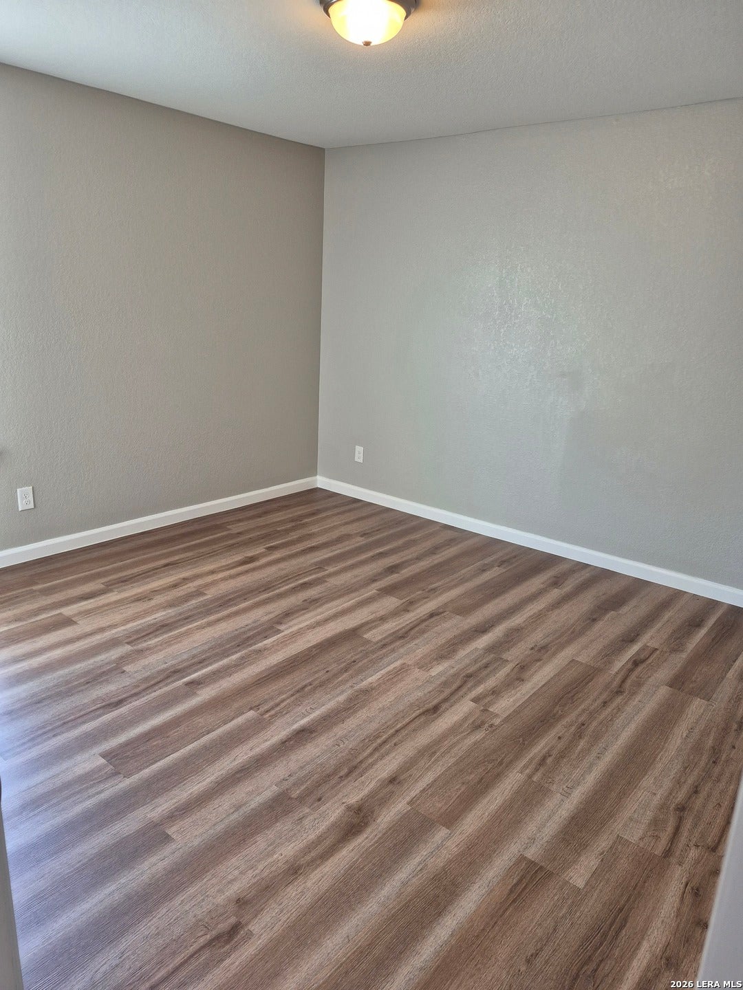 1323 Hawk Ct