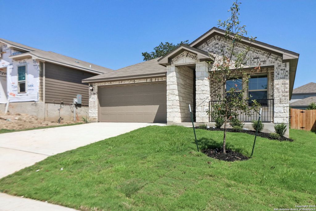 Photo of 25734 Rosey Way, Boerne, TX 78006 (MLS # 1871031)