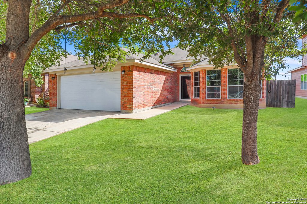 Photo of 3834 Amber Chase, San Antonio, TX 78245 (MLS # 1916169)