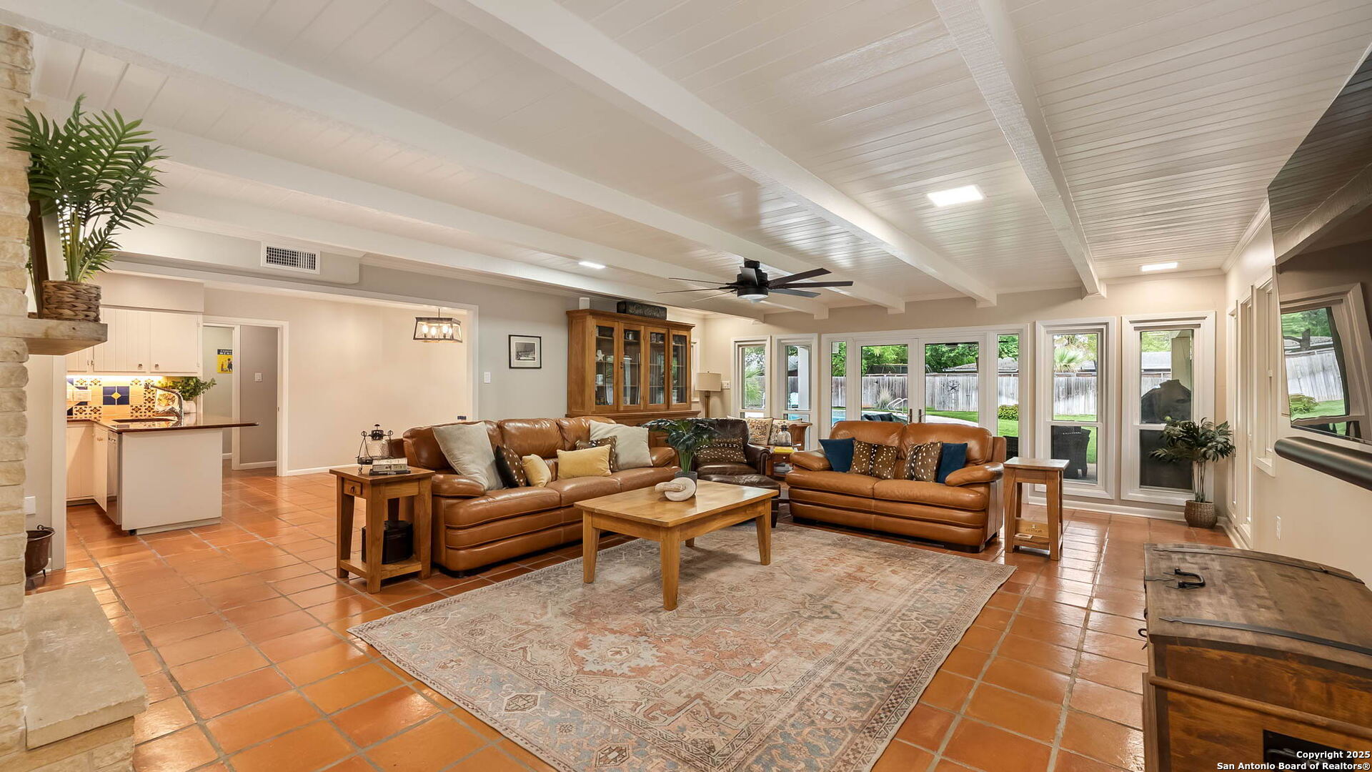511 Country Ln