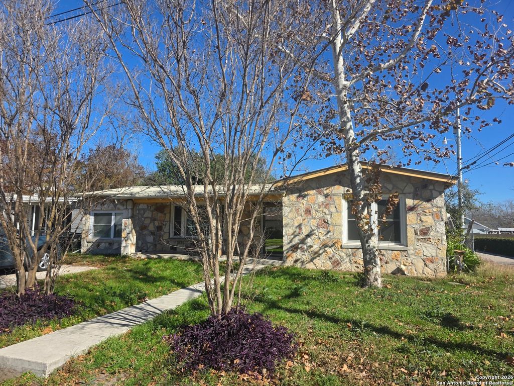 Photo of 1003 Bartholomae, Seguin, TX 78155 (MLS # 1934362)