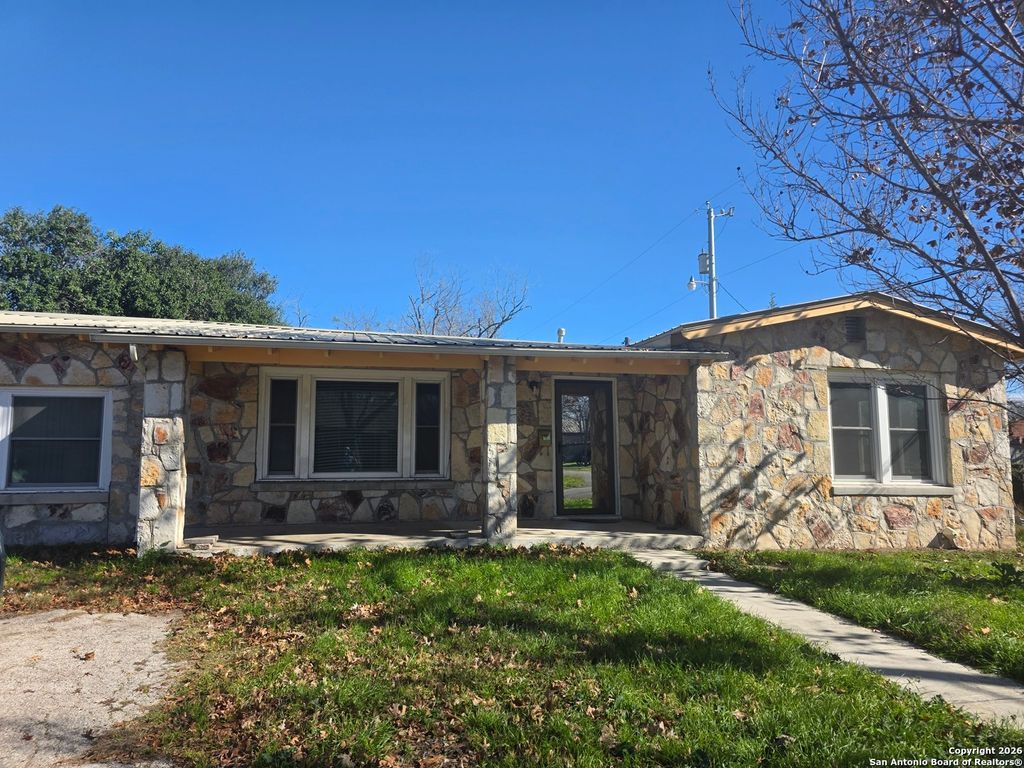 Photo of 1003 Bartholomae, Seguin, TX 78155 (MLS # 1934362)