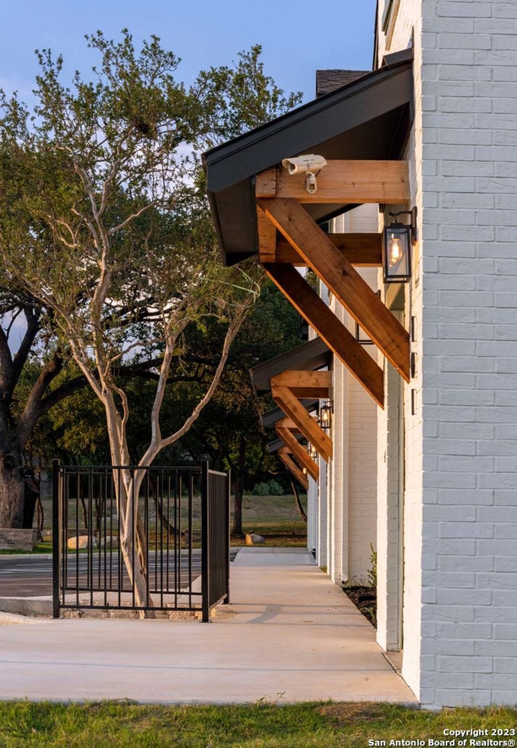 Photo of 5927 PRUE RD 401 #401, San Antonio, TX 78240 (MLS # 1889218)
