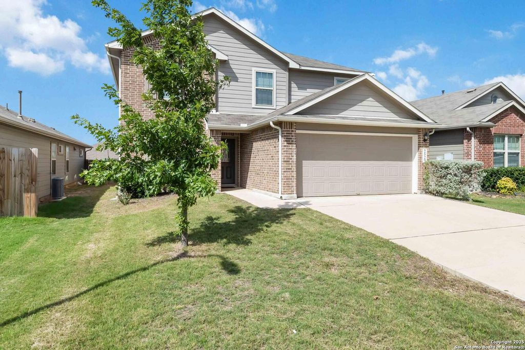 Photo of 2529 McCrae, New Braunfels, TX 78130 (MLS # 1919173)