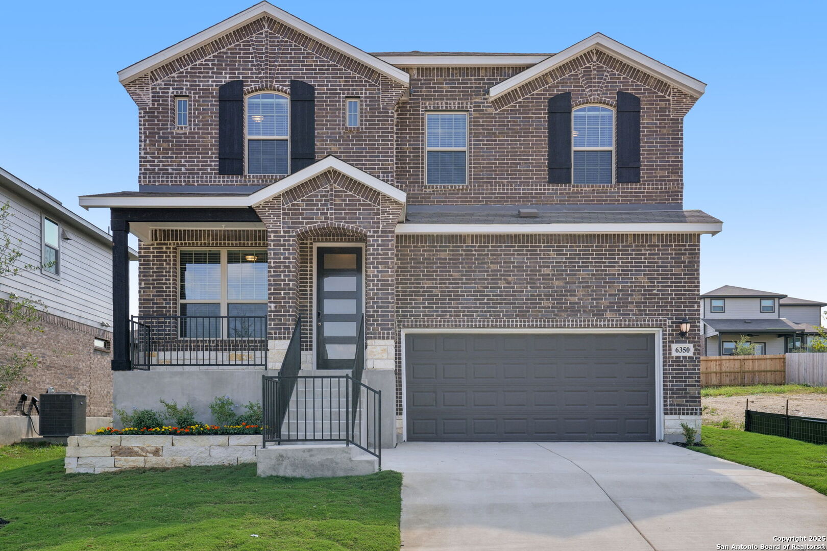 6350 Comanche Coyote